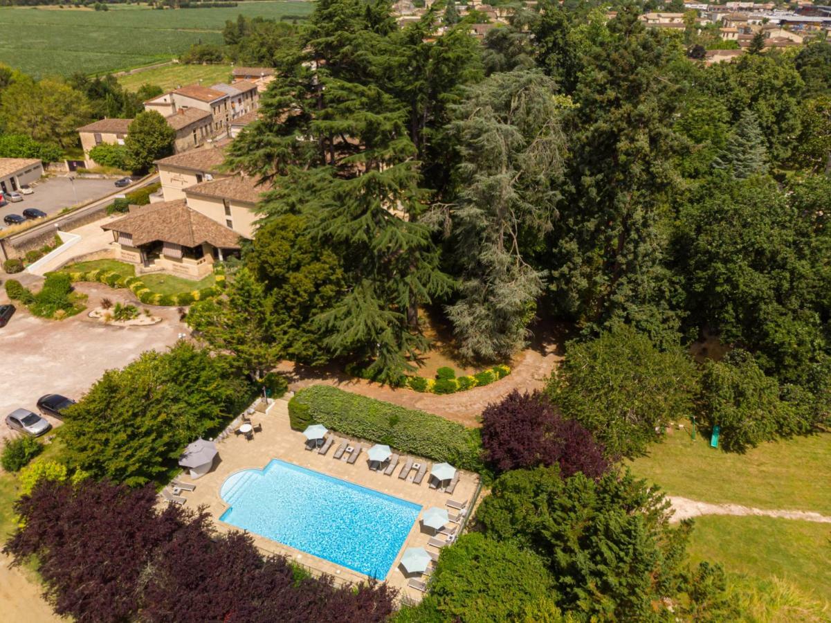 Hotel Restaurant Du Chateau De La Tour Beguey Buitenkant foto